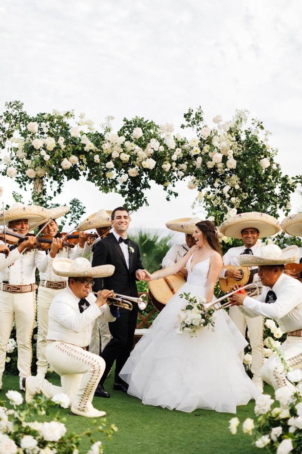 Mexico wedding with Mariachi band