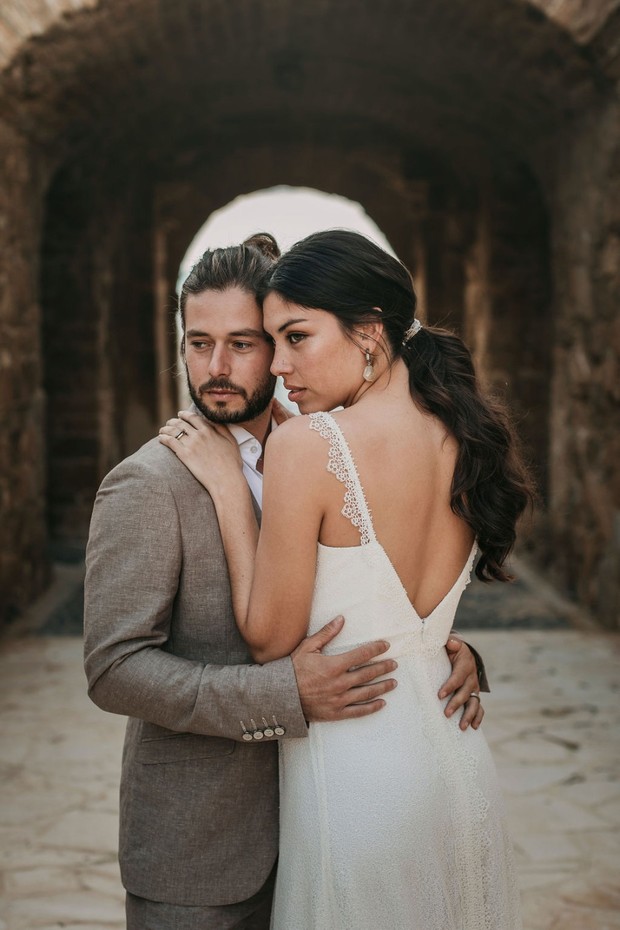 posing ideas for couples at their wedding