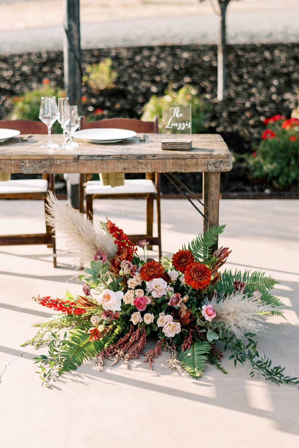 when-glam-meets-rustic-a-color-drenche