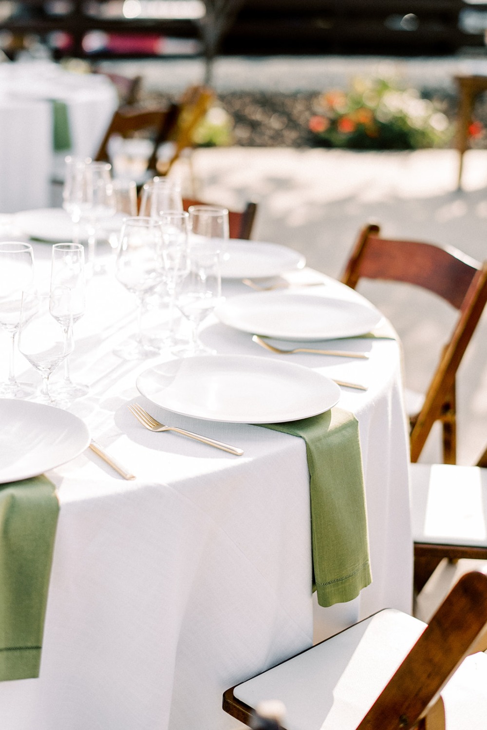 when-glam-meets-rustic-a-color-drenche