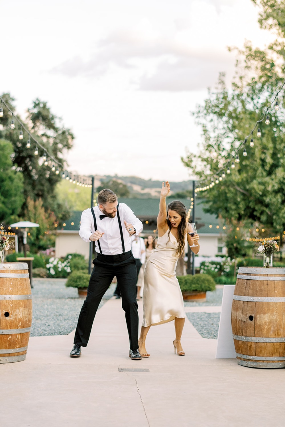 when-glam-meets-rustic-a-color-drenche