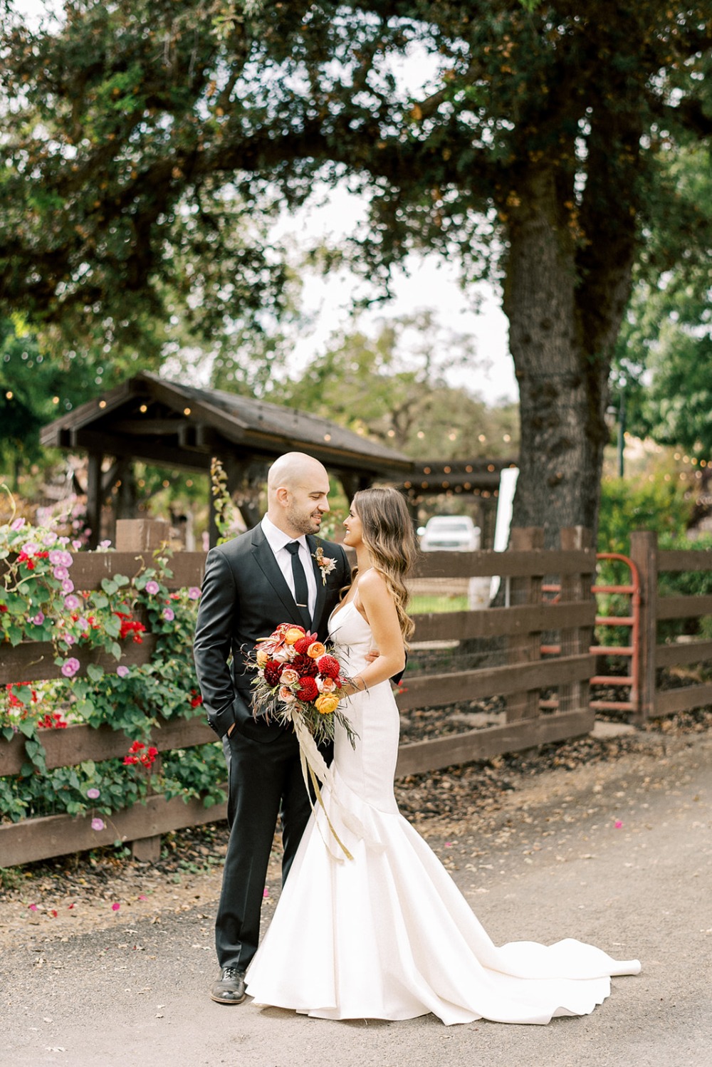 when-glam-meets-rustic-a-color-drenche