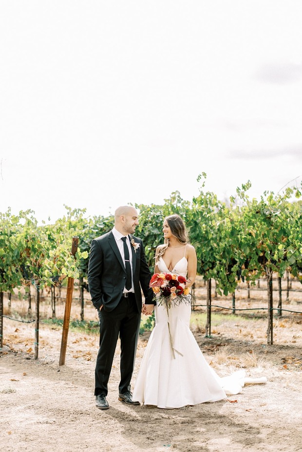 wedding photos in a vineyard