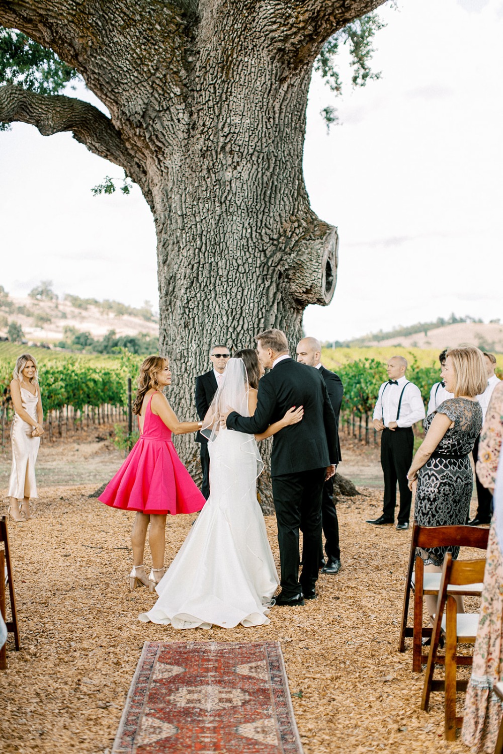 when-glam-meets-rustic-a-color-drenche