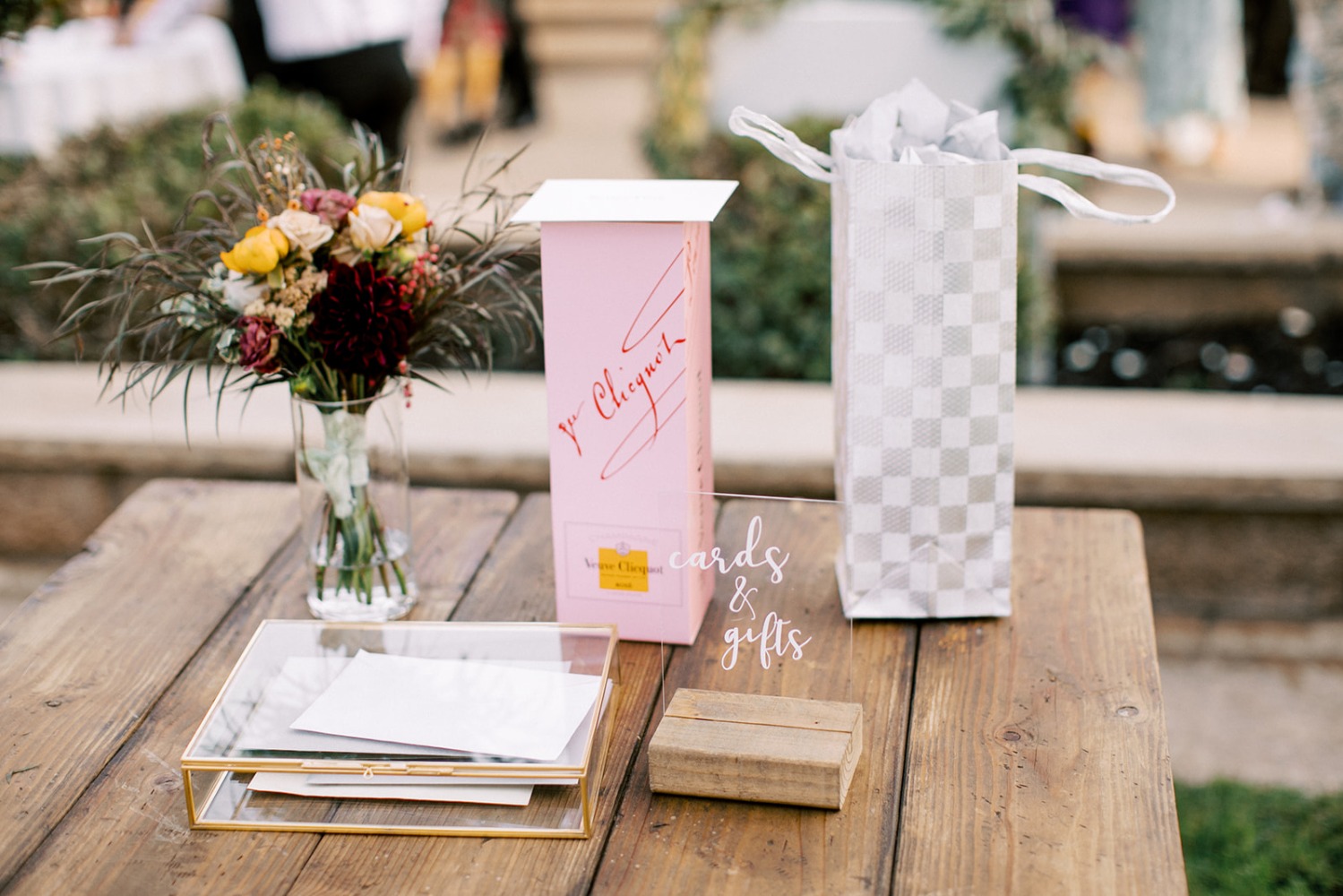 when-glam-meets-rustic-a-color-drenche
