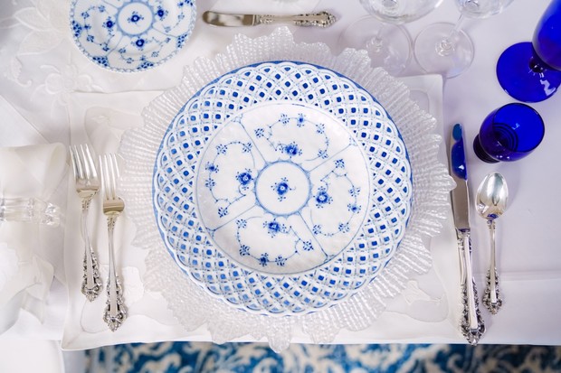 blue and white wedding place setting