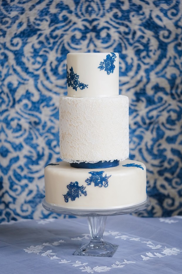 blue and white wedding cake