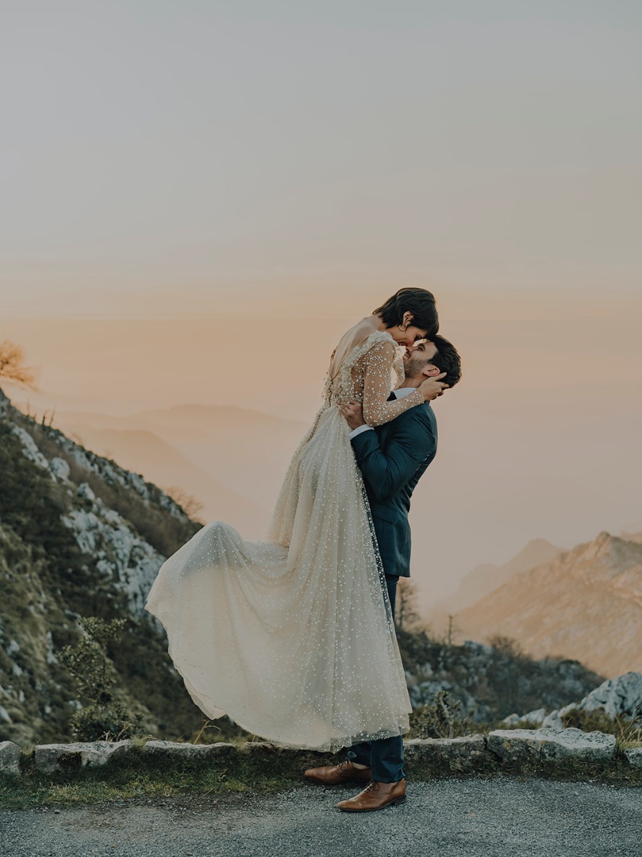 A Mountain Side Elopement In Picos de Europa