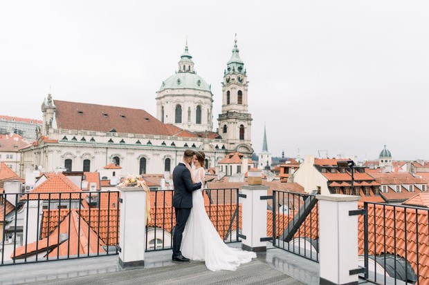 winter wedding inspiration in Prague