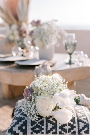 white and purple wedding flowers