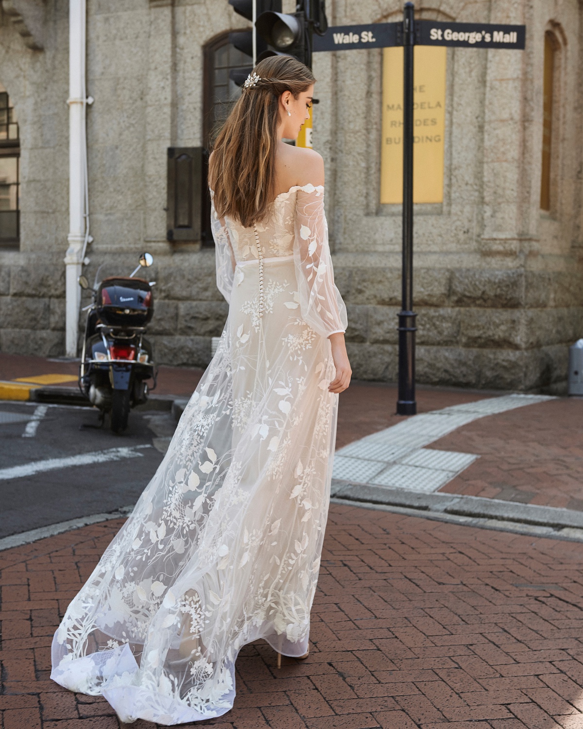 d3521-merida-back