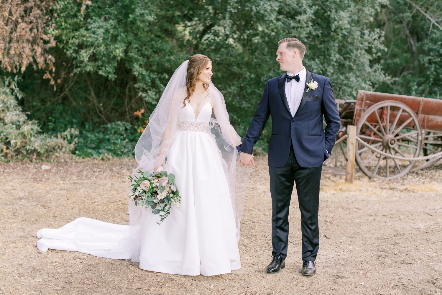 rustic-chic-garden-bloom-wedding