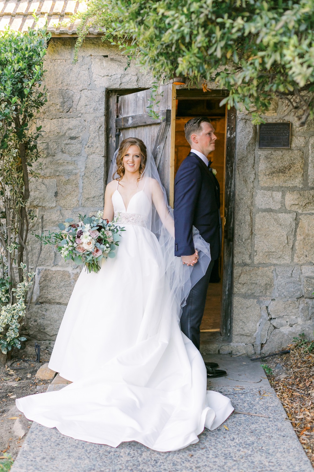 rustic-chic-garden-bloom-wedding