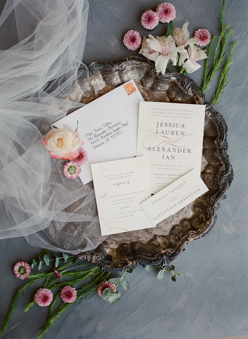 rustic-chic-garden-bloom-wedding