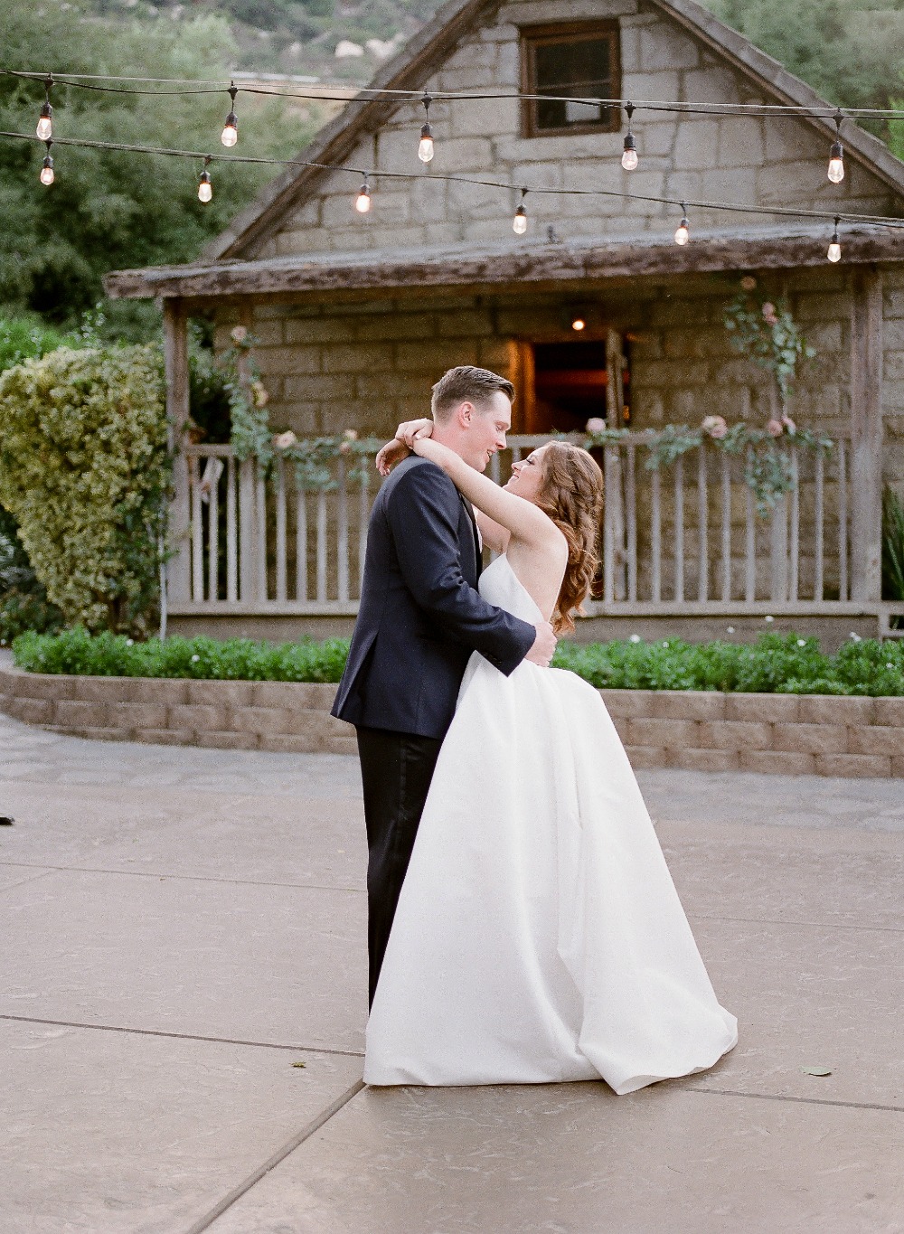 rustic-chic-garden-bloom-wedding
