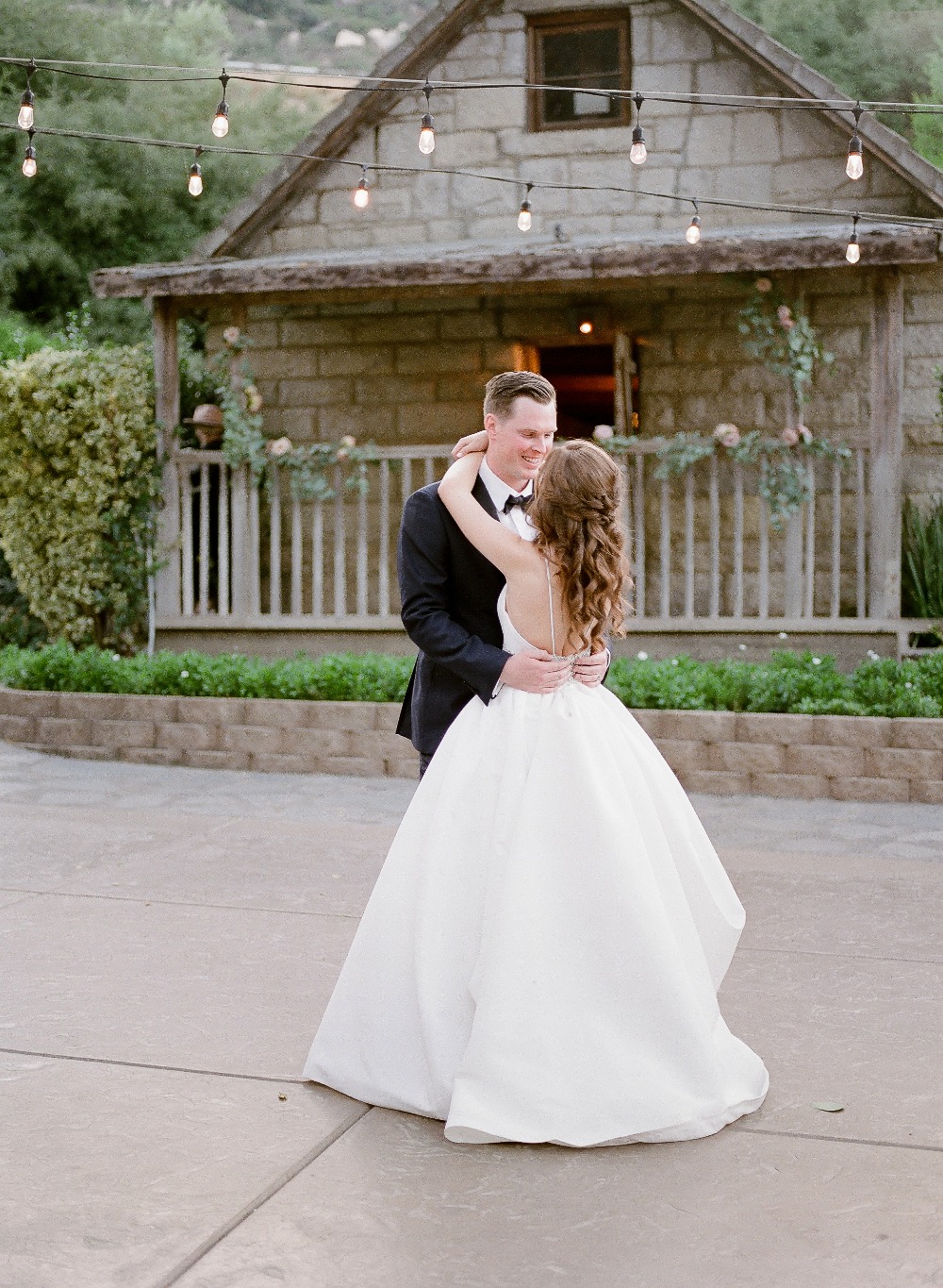 rustic-chic-garden-bloom-wedding