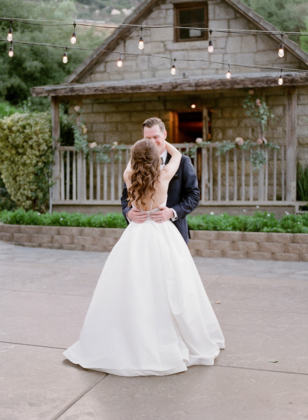 rustic-chic-garden-bloom-wedding