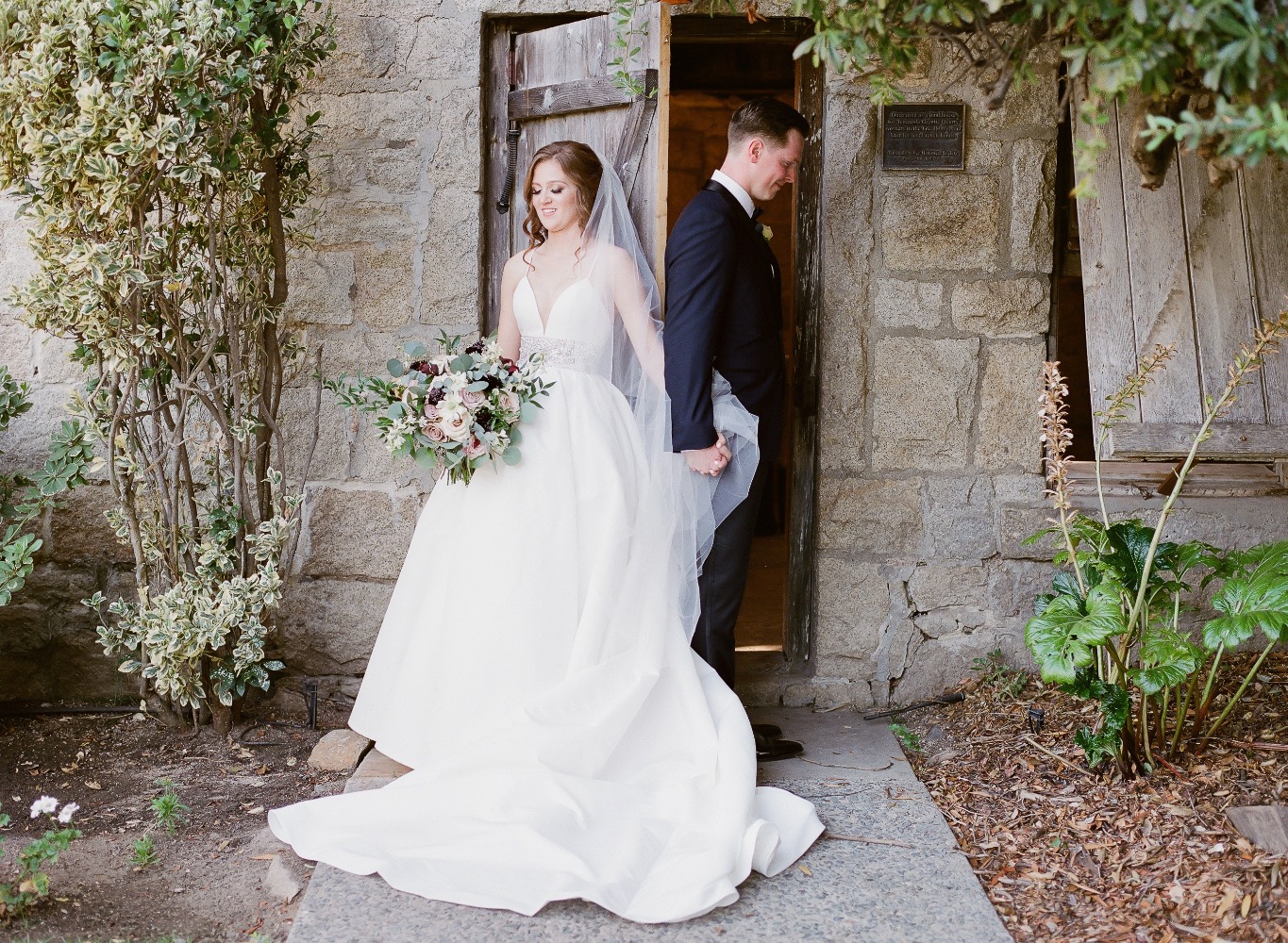 rustic-chic-garden-bloom-wedding