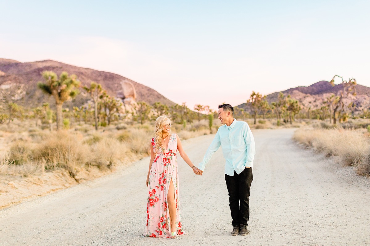 cheersbabephoto-joshuatreeengagement-wed