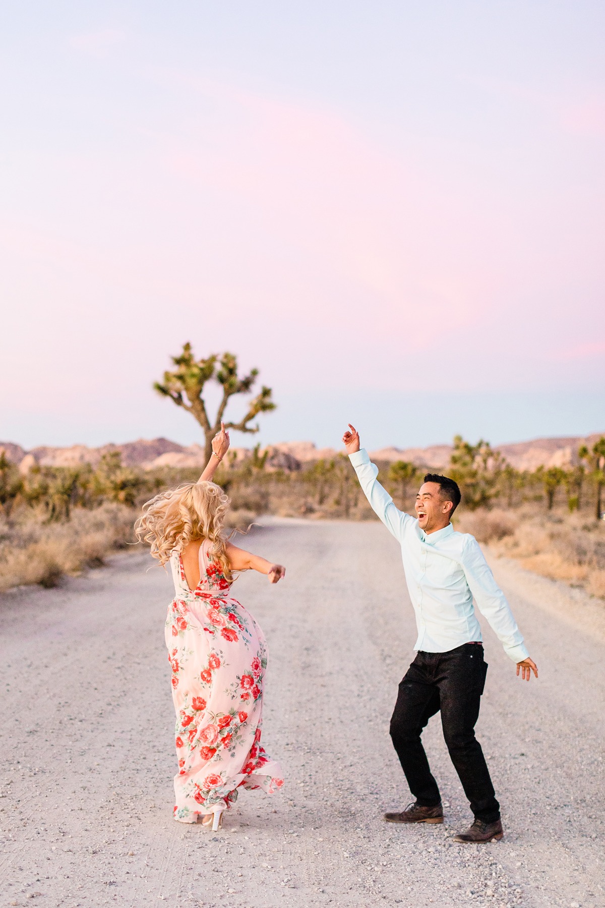 cheersbabephoto-joshuatreeengagement-wed