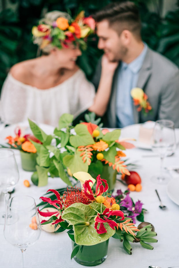 tropical wedding flower ideas