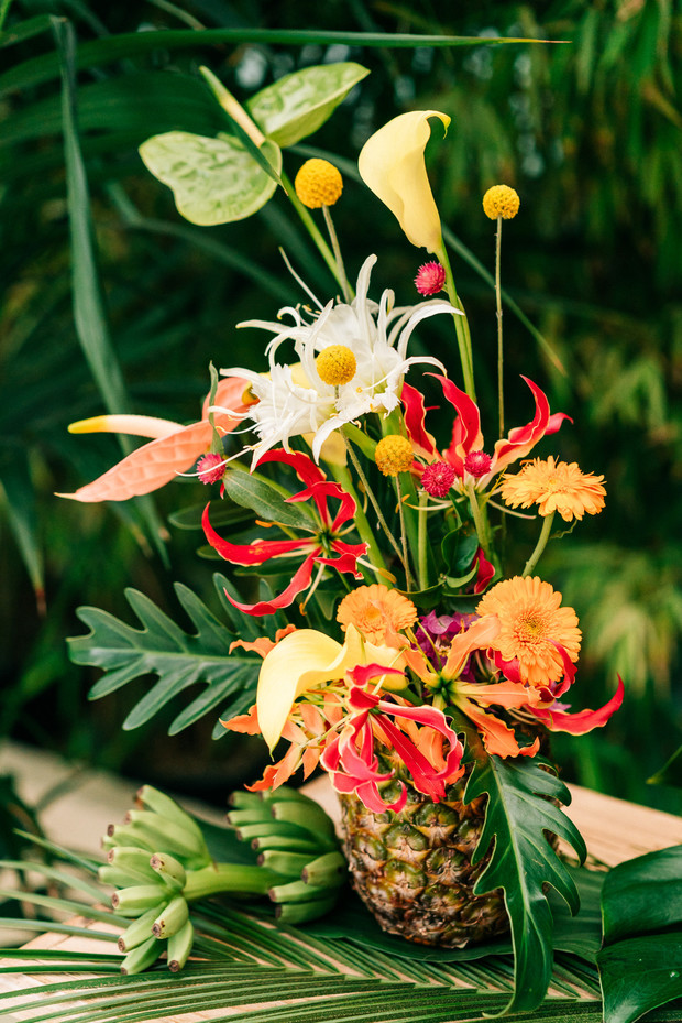 tropical wedding centerpiece ideas
