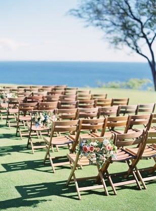 outdoor wedding ceremony in hawaii