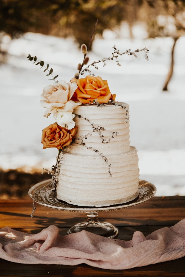 orange rose wedding cake