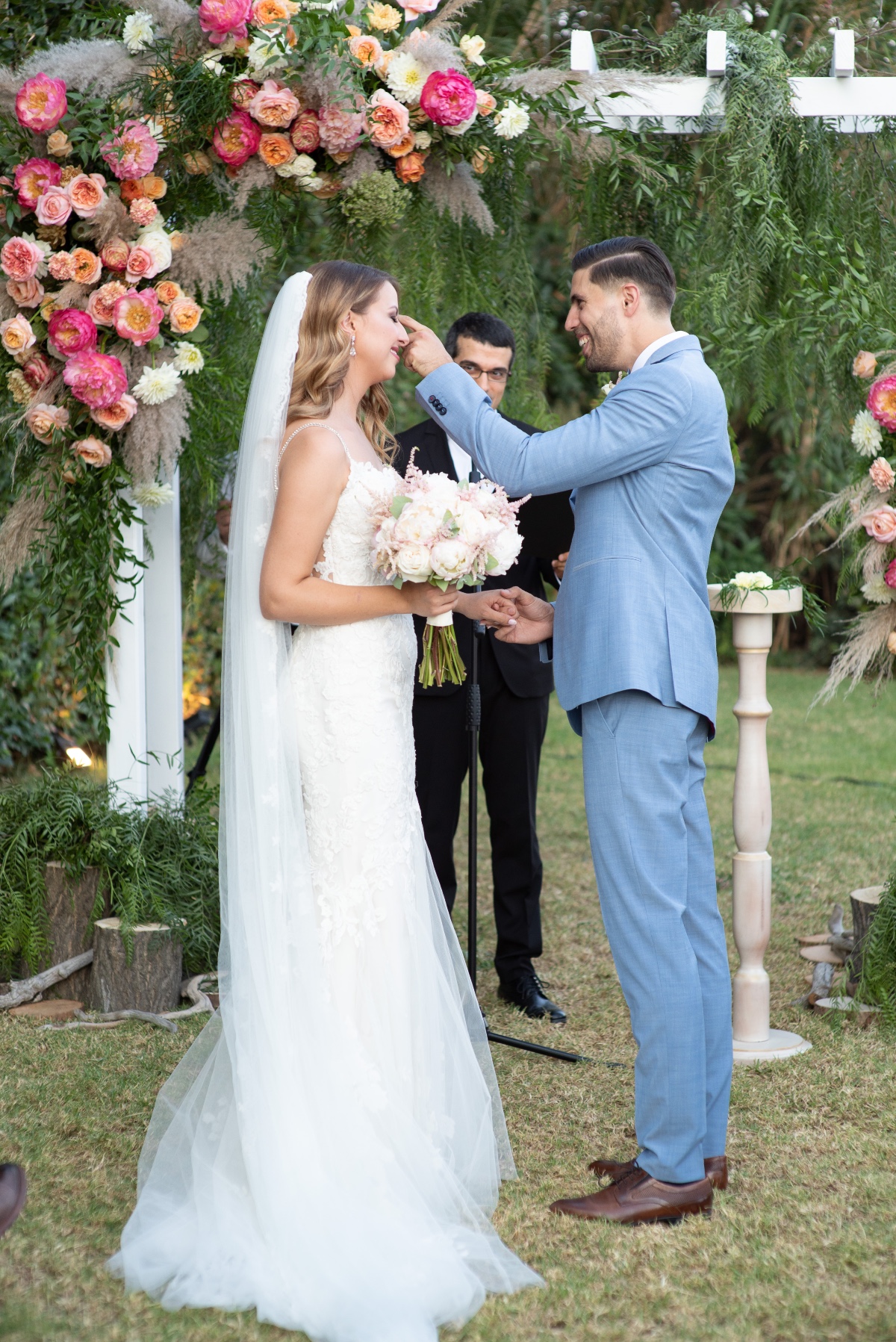 lesanagnou_wed_01082019_hannah_rostam_43