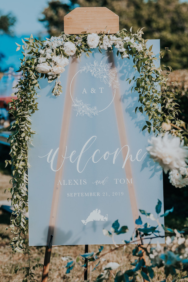 decorated welcome wedding sign
