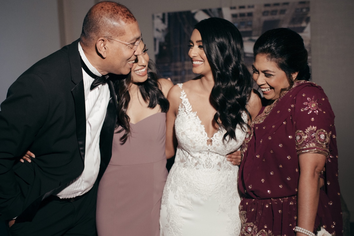 mindy_and_jared-wedding-by-ladiesandgent