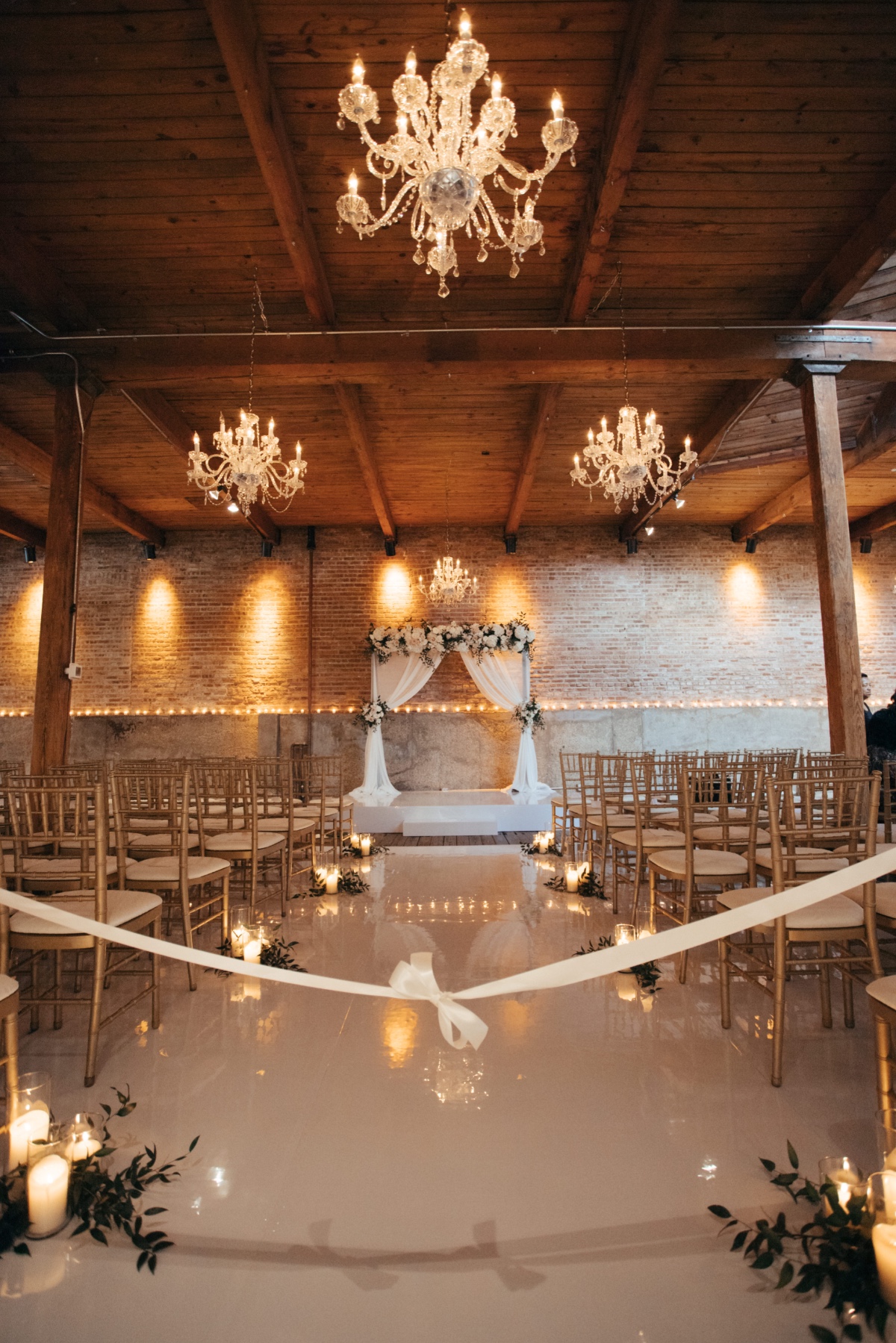 mindy_and_jared-wedding-by-ladiesandgent