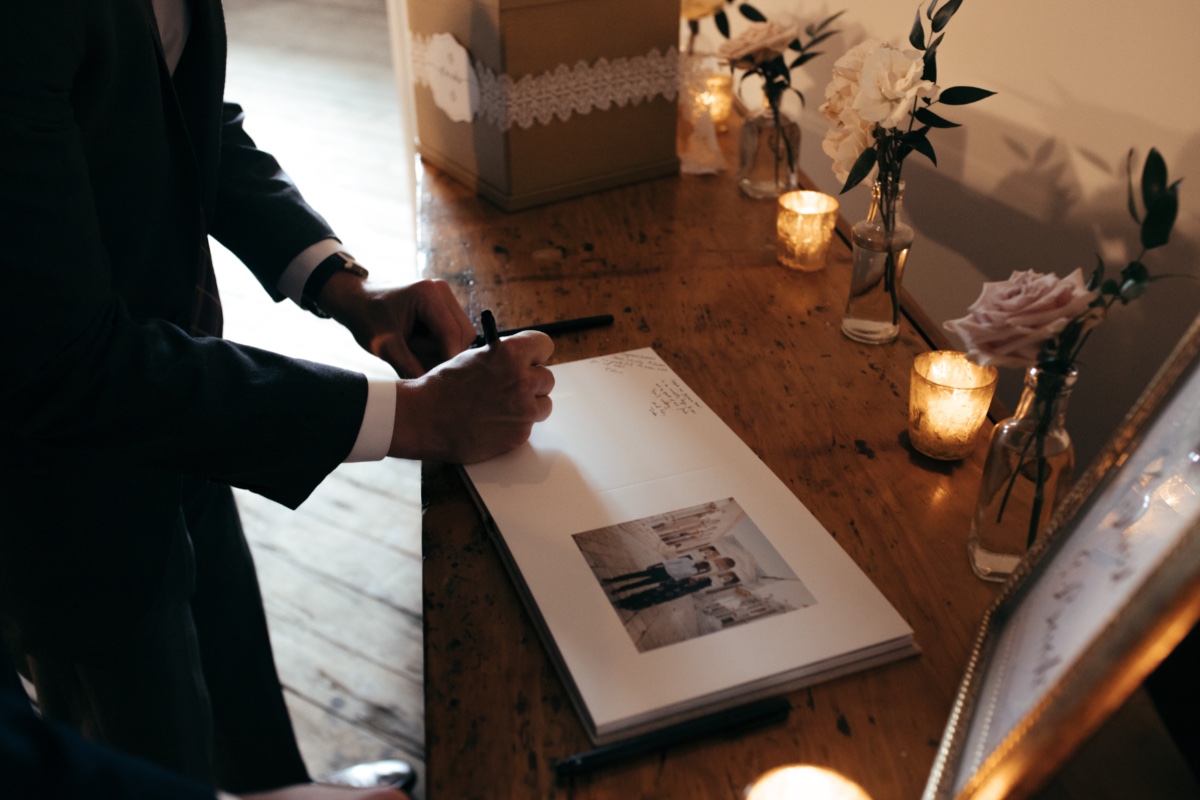 mindy_and_jared-wedding-by-ladiesandgent