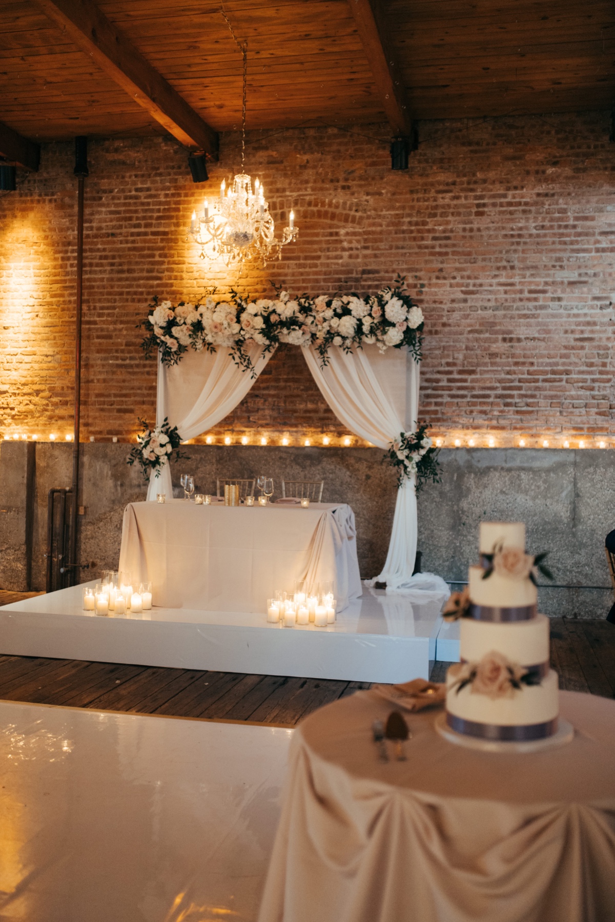 mindy_and_jared-wedding-by-ladiesandgent