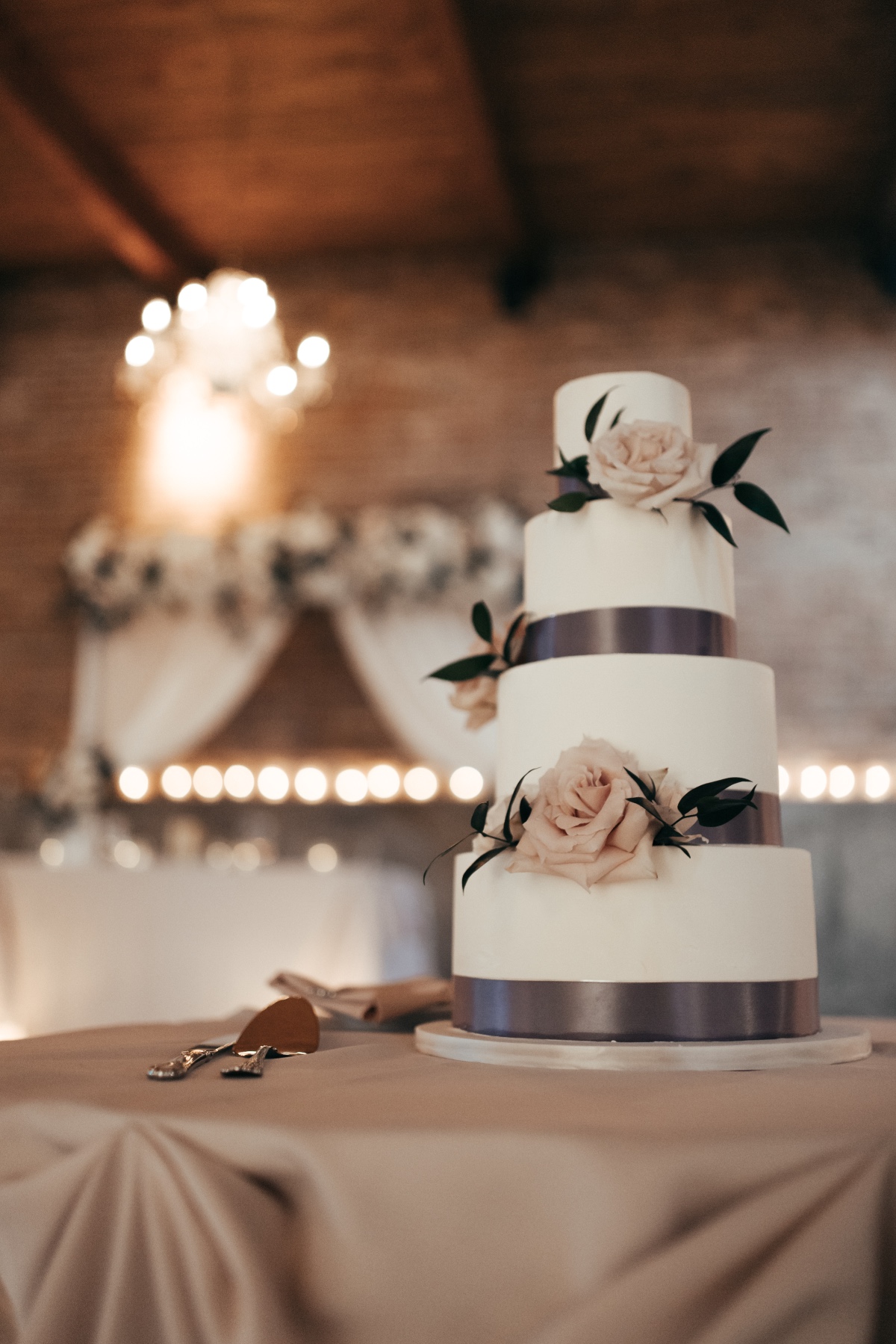 mindy_and_jared-wedding-by-ladiesandgent