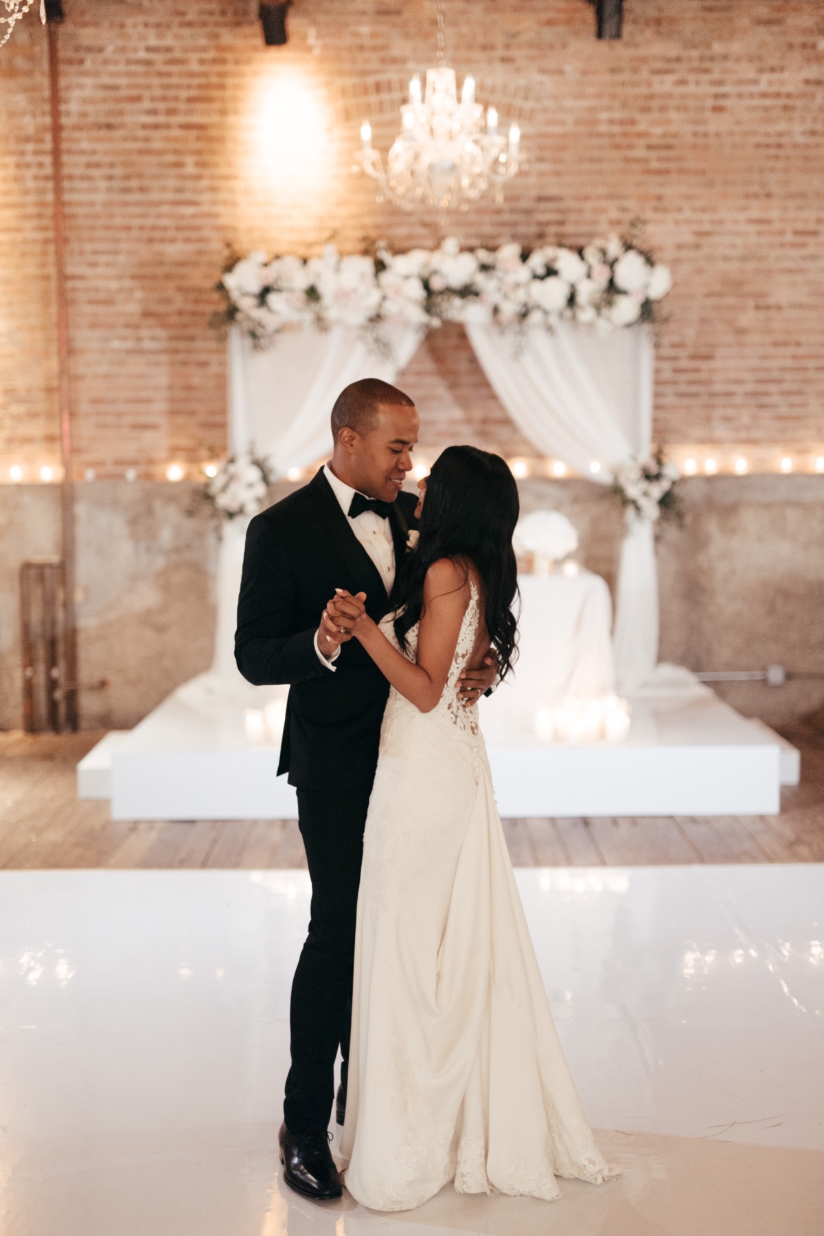 mindy_and_jared-wedding-by-ladiesandgent