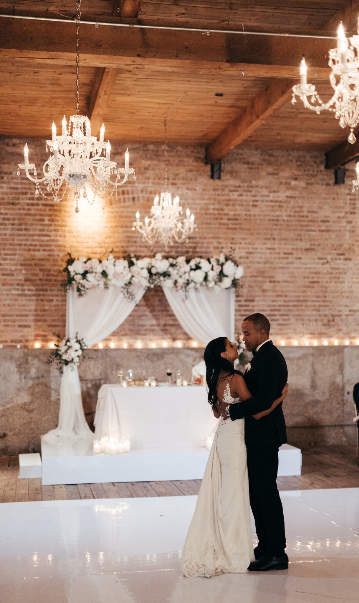 mindy_and_jared-wedding-by-ladiesandgent