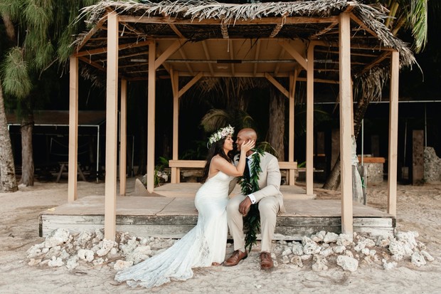 romantic Hawaiian wedding
