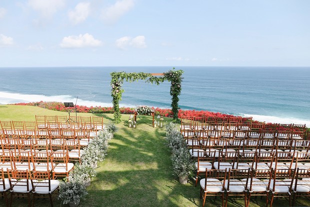 outdoor beach wedding cremony