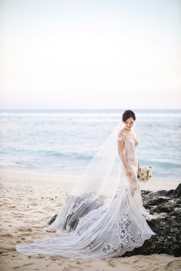 Bridal portrait at beach