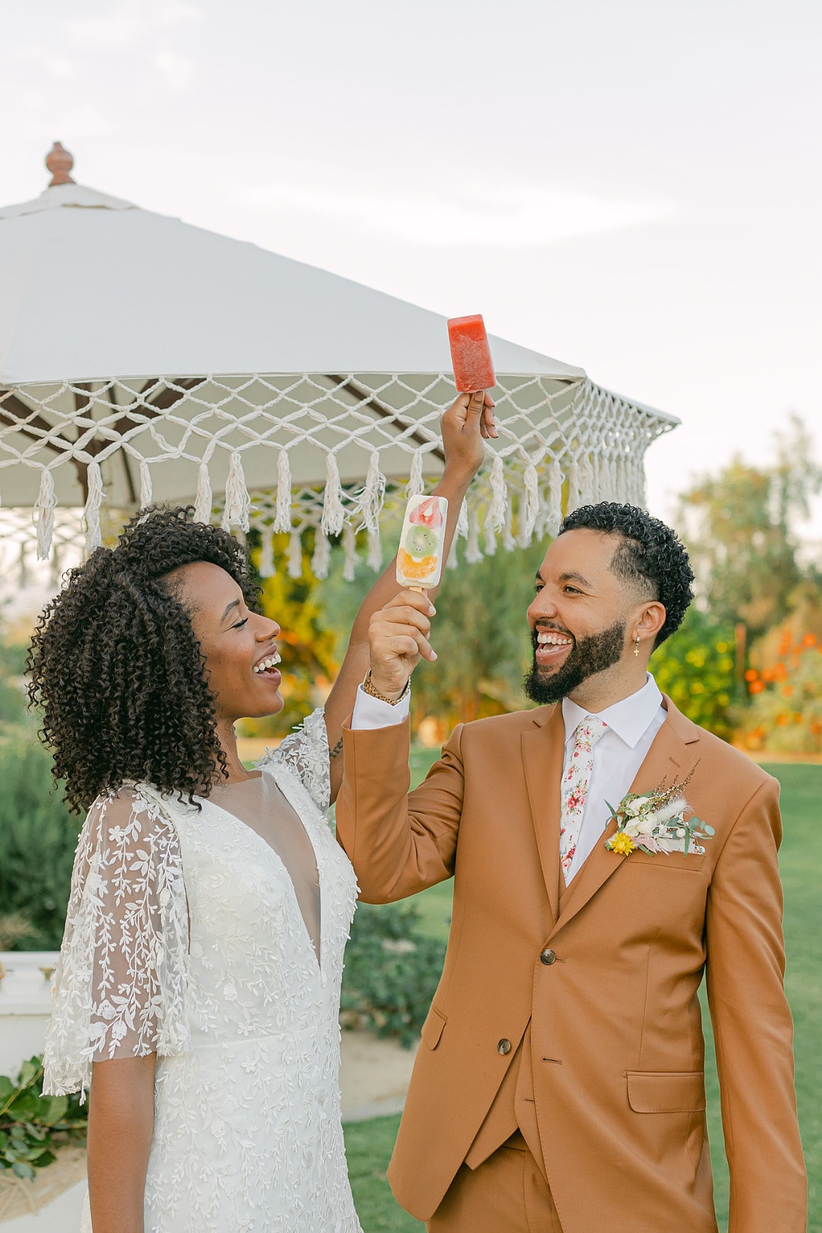 Custom Popsicles at Wedding