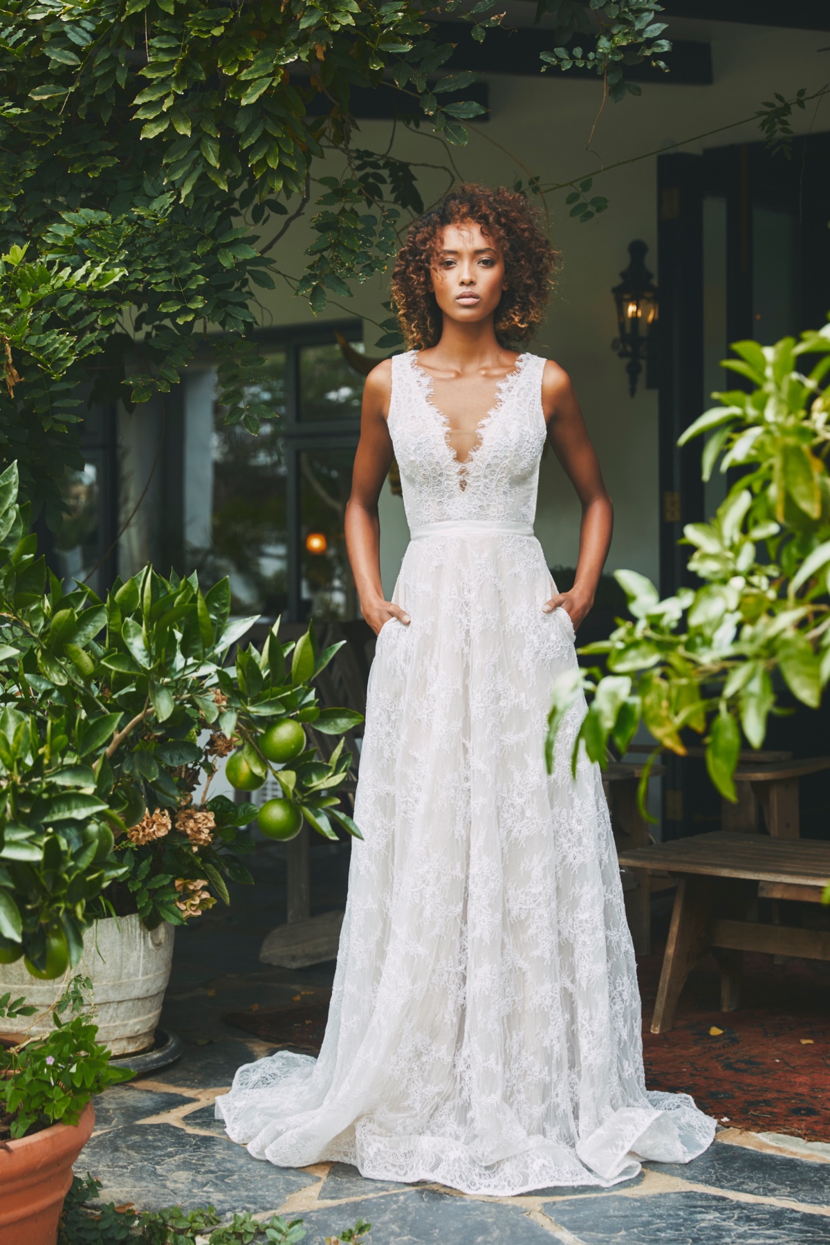 2021-romance-collection_ivy-skirt_front