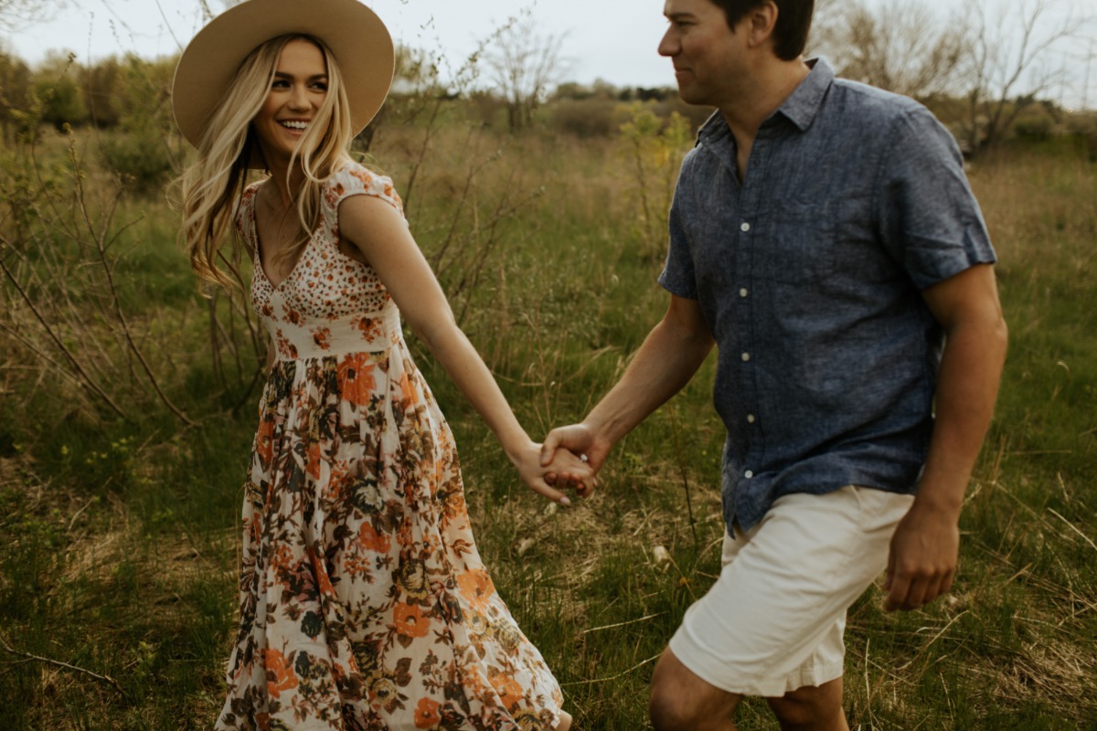 downtownomahanebraskaengagementphotograp