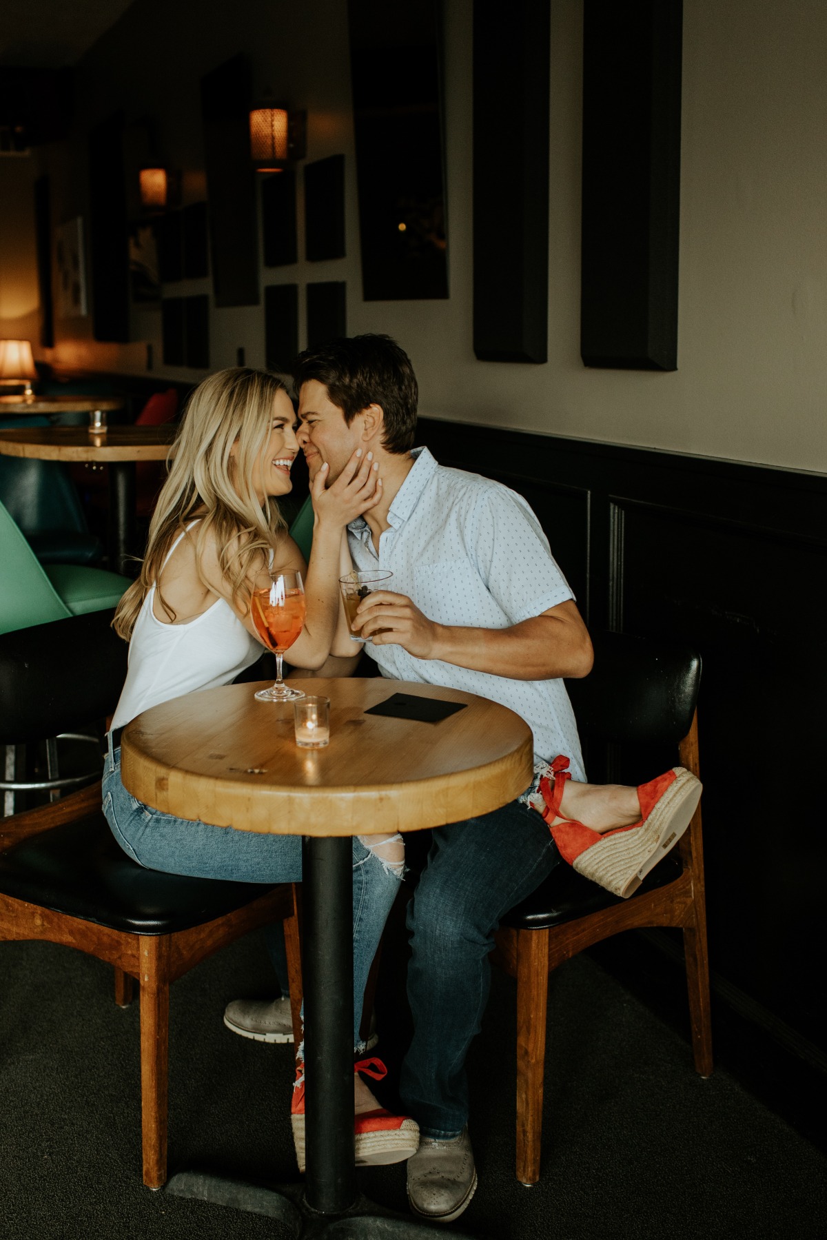 downtownomahanebraskaengagementphotograp