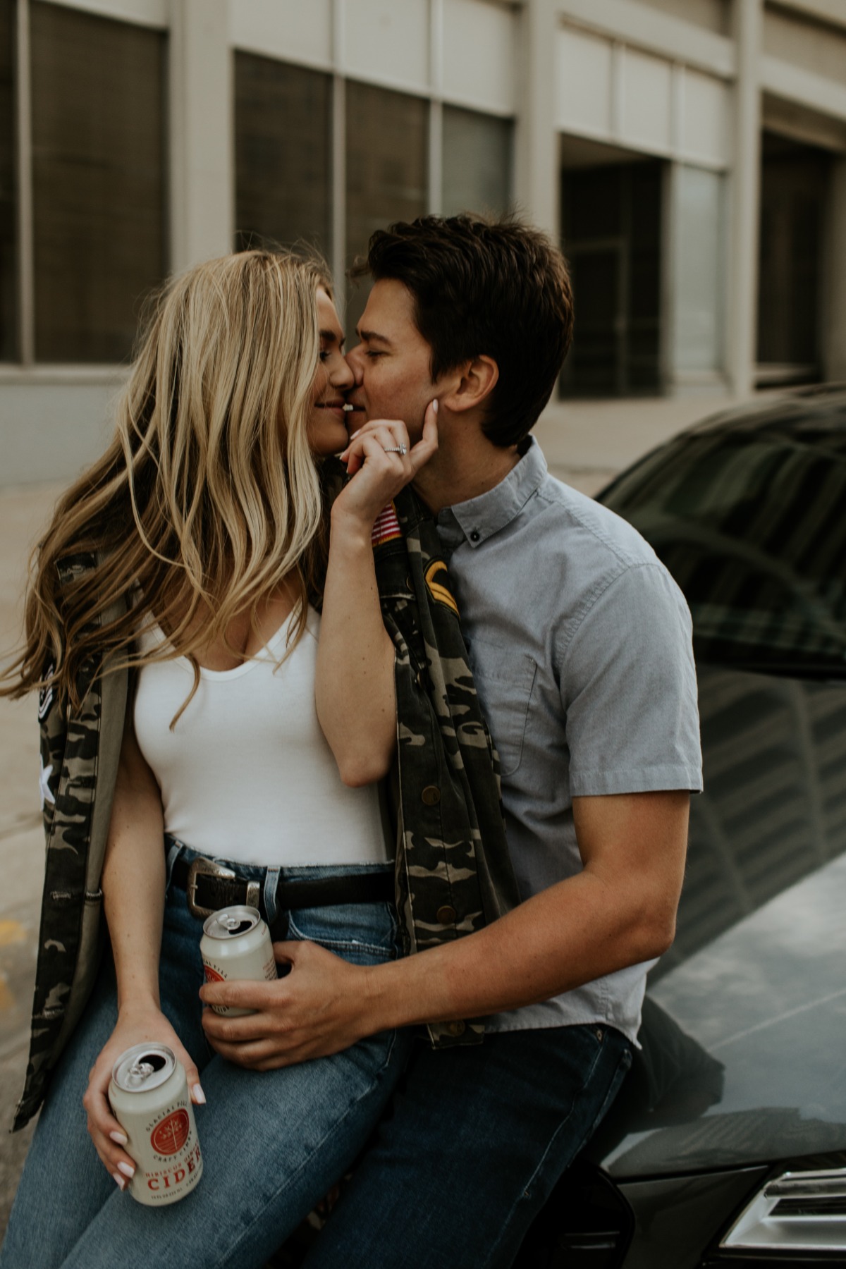 downtownomahanebraskaengagementphotograp