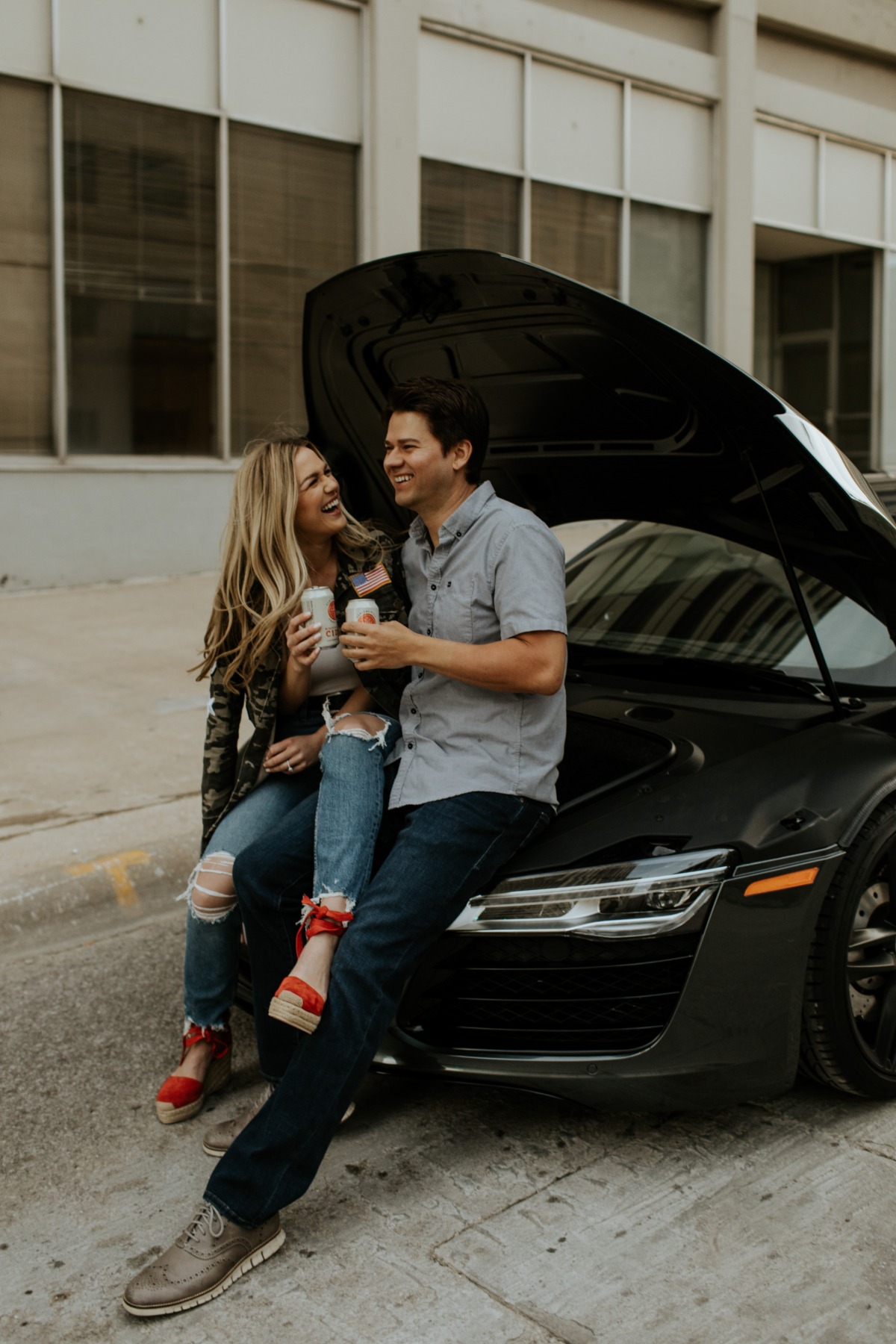 downtownomahanebraskaengagementphotograp