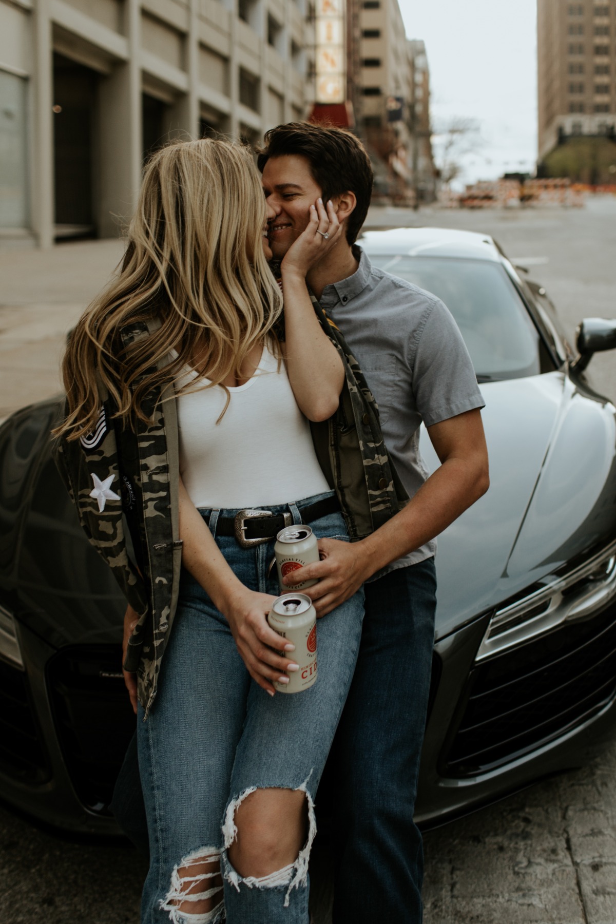 downtownomahanebraskaengagementphotograp