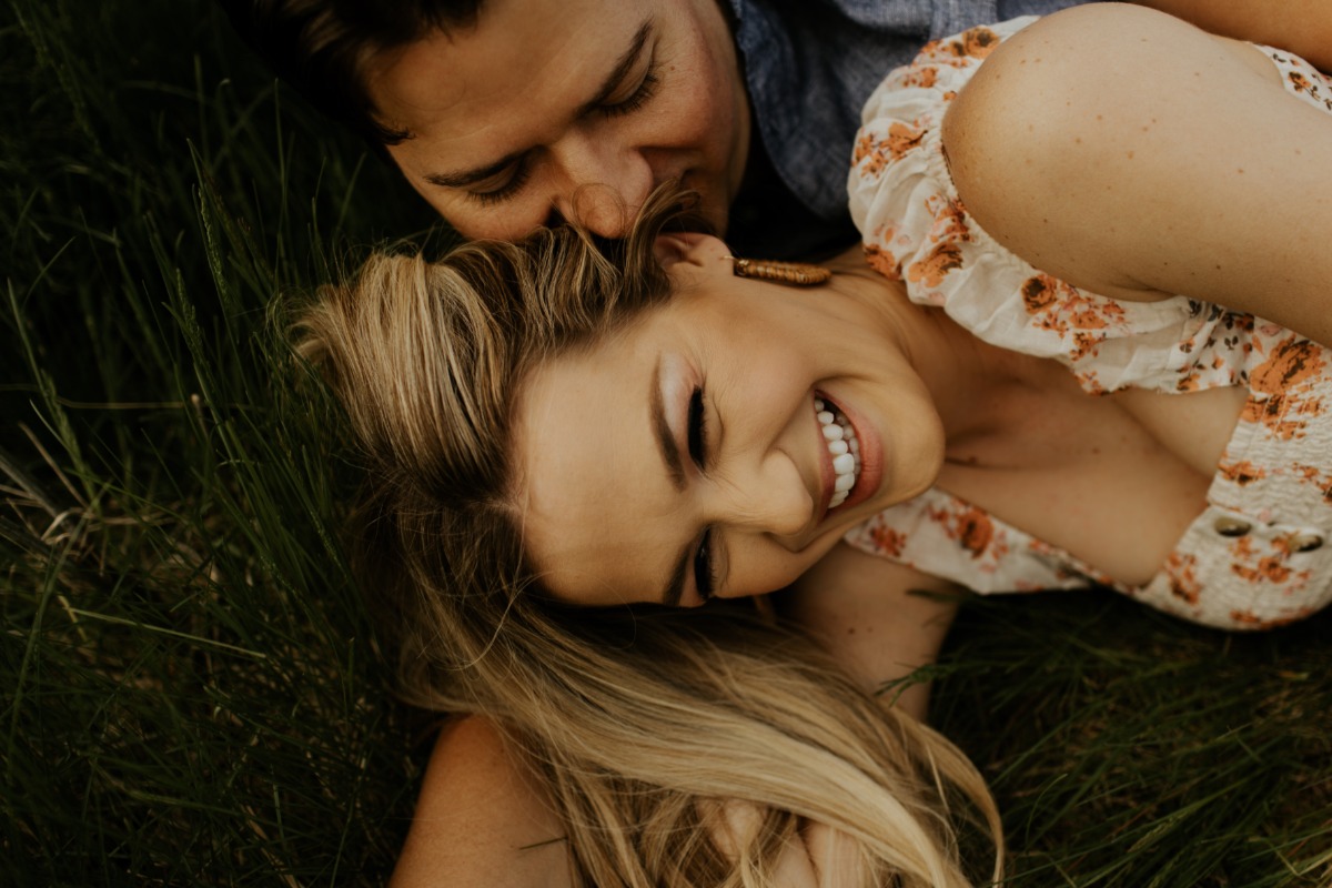 downtownomahanebraskaengagementphotograp