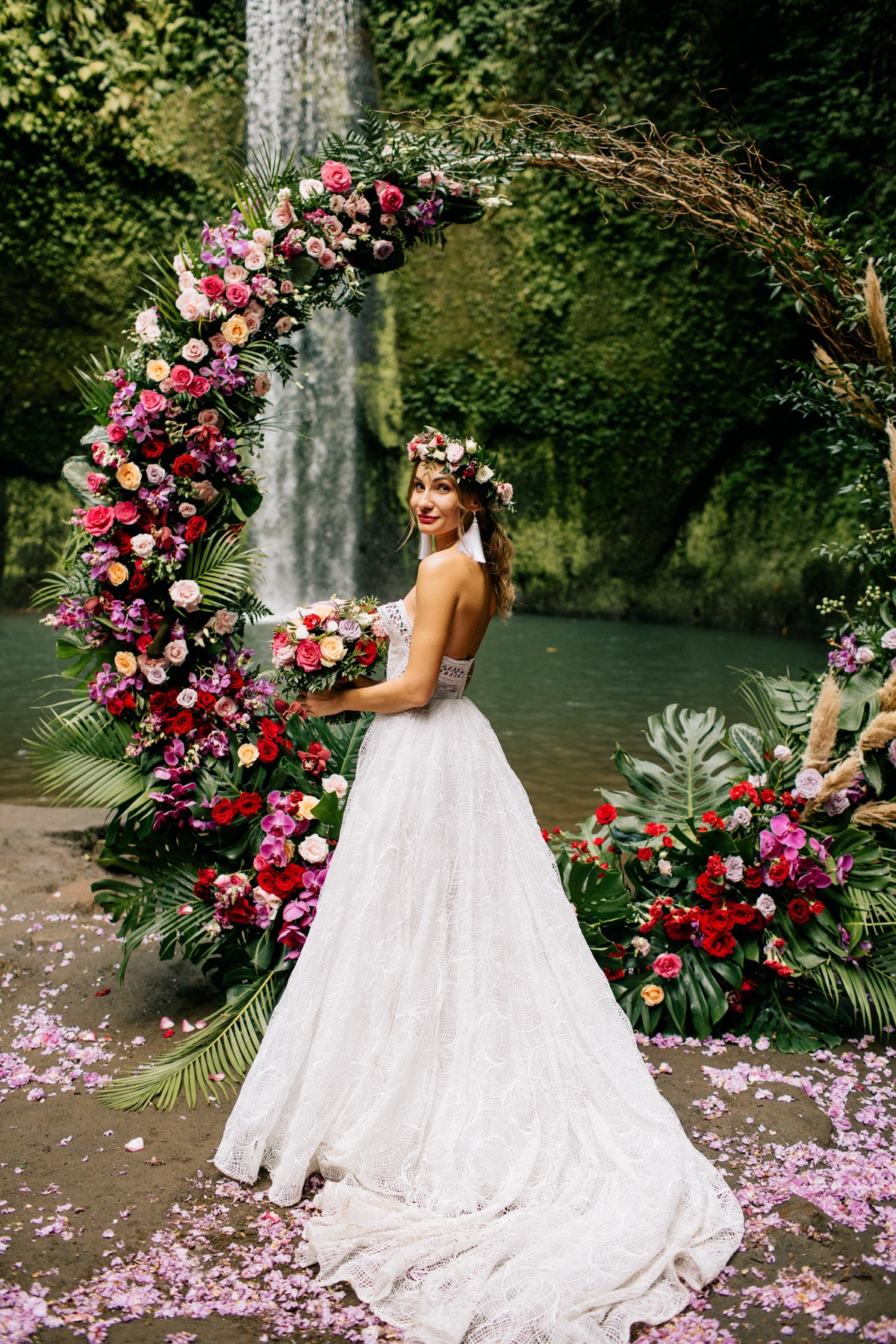 Circle Floral wedding backdrop