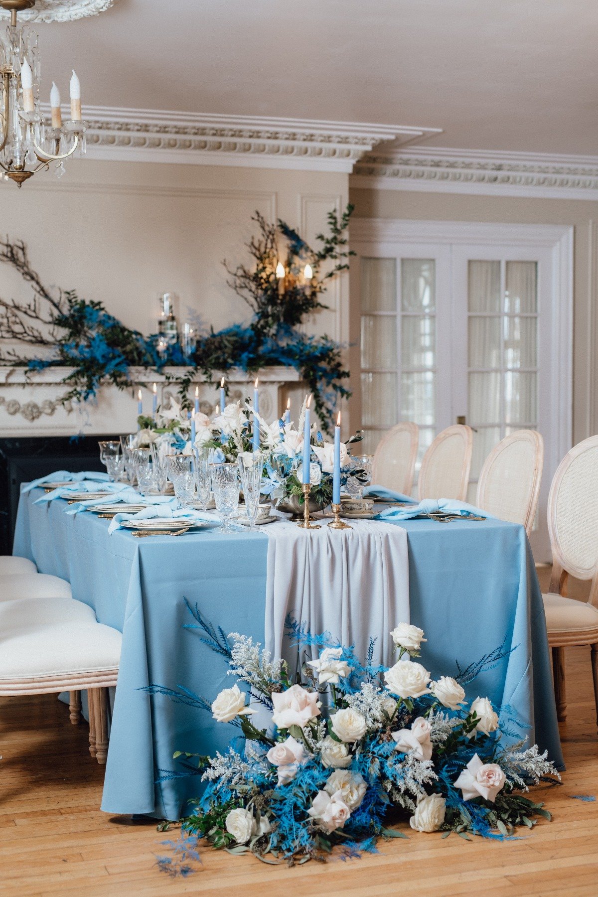 blue wedding reception decor ideas